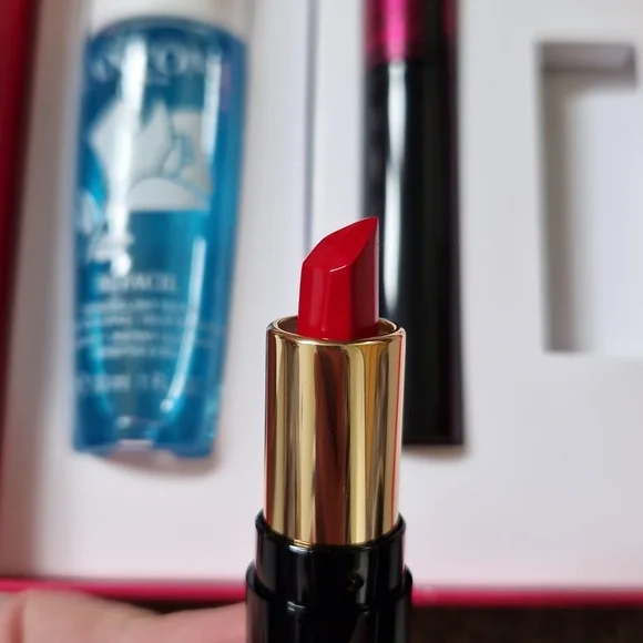 Lancome New, unused gift set. Bi-facil 30ml, Monsieur Big Mascara, Lipstick - Picture 3 of 5